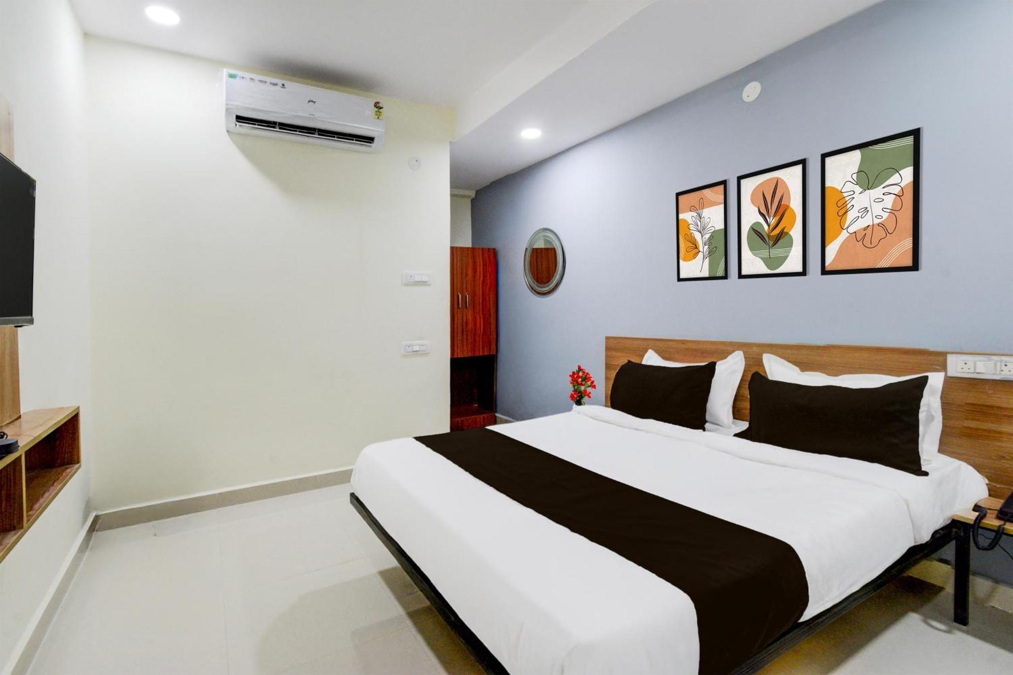 Super Townhouse Kukatpally North Formerly Munagala Arcade Hyderabad Luaran gambar