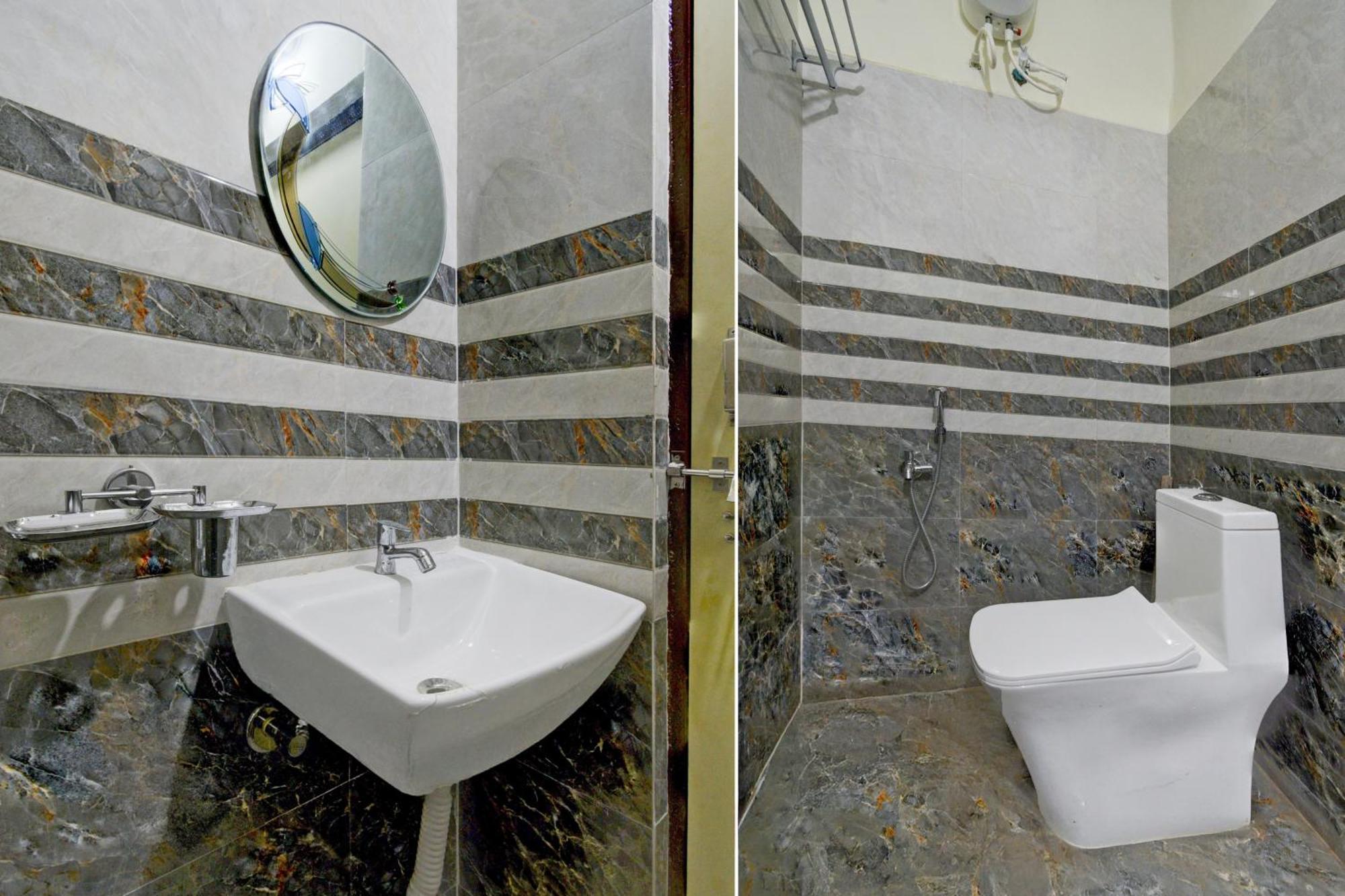 Super Townhouse Kukatpally North Formerly Munagala Arcade Hyderabad Luaran gambar