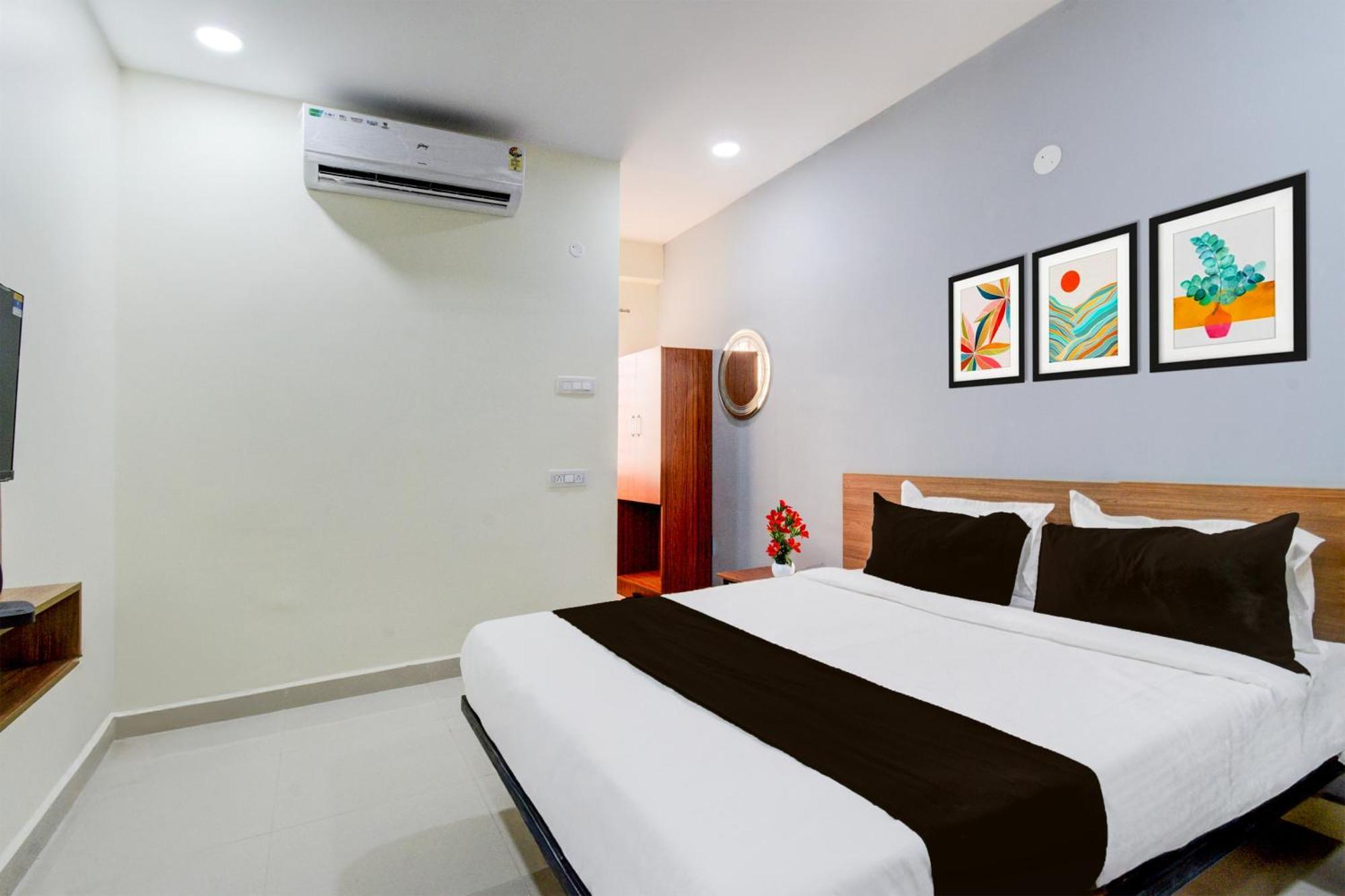 Super Townhouse Kukatpally North Formerly Munagala Arcade Hyderabad Luaran gambar