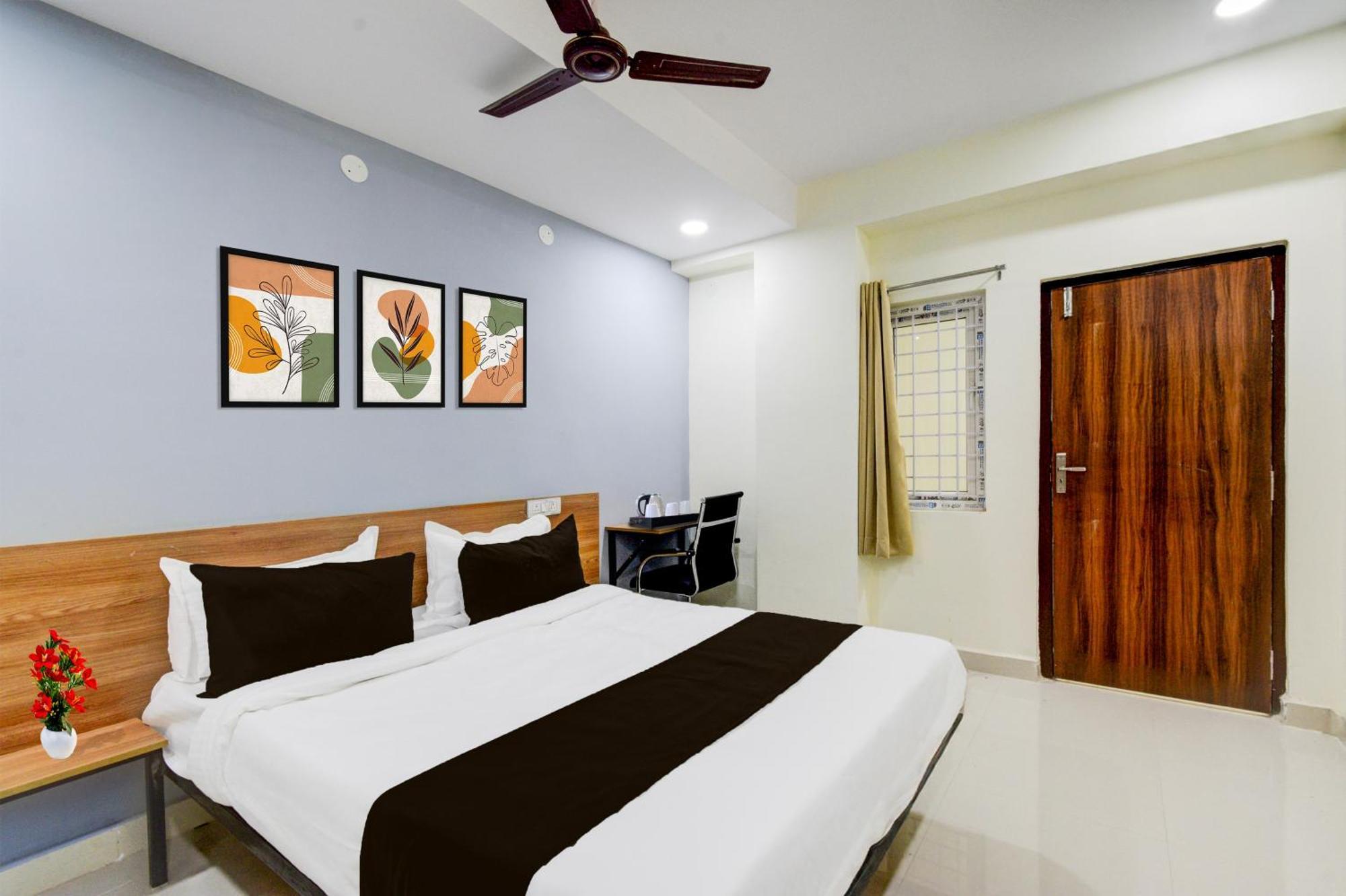 Super Townhouse Kukatpally North Formerly Munagala Arcade Hyderabad Luaran gambar
